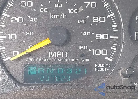 2002 Chevrolet Silverado 1500 Ls z USA, uszkodzony, nr VIN 2GCEK19V321324703